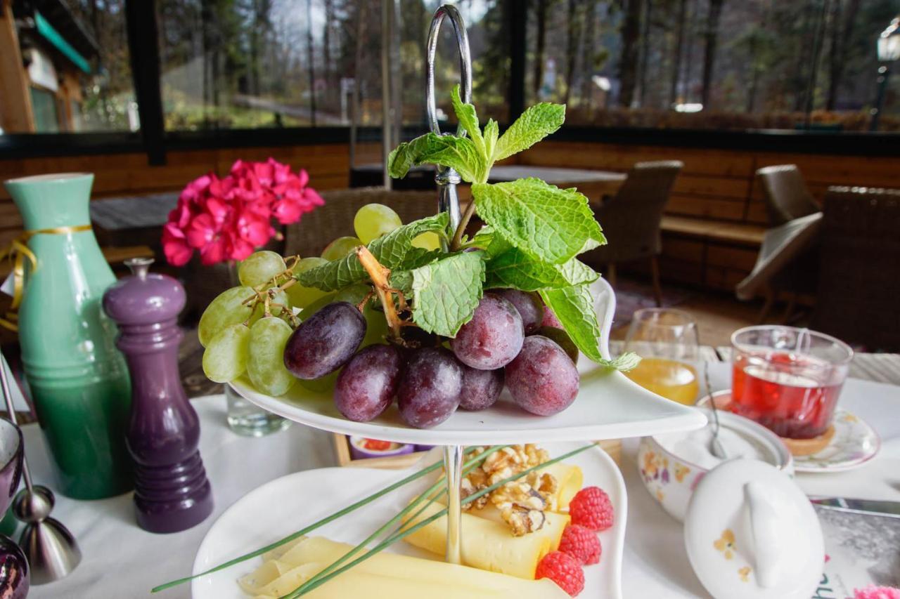 Couette-café Waldruhe - Bett, Fruehstueck & Ein Laecheln Bad Aussee